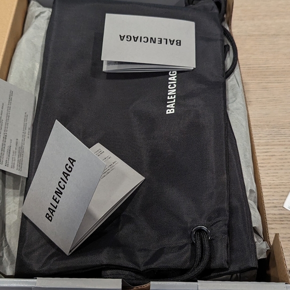 Men's Balenciaga Distressed Monogram High-Top Sneakers Gray/Brown - Picture 7 of 7